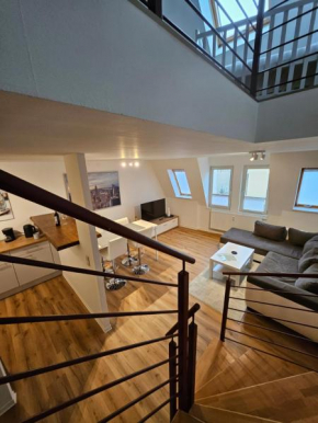 FERIENWOHNUNG APARTMENT 2 RAUM MAISONETTEN WOHNUNG im ZITTAUER STADTZENTRUM INNENSTADT INNENRING TOP LAGE MARKT UND RATHAUS NÄHE